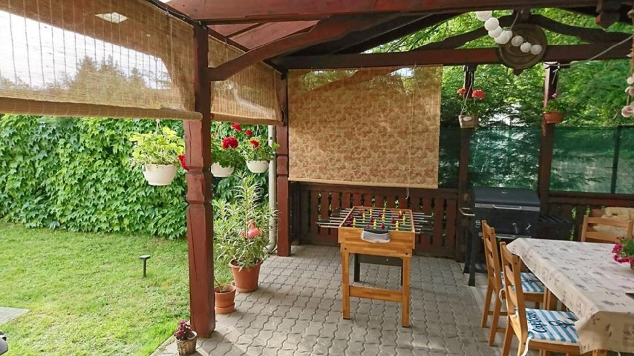 Liliána Vendégház Balatonfůzfő Exterior foto
