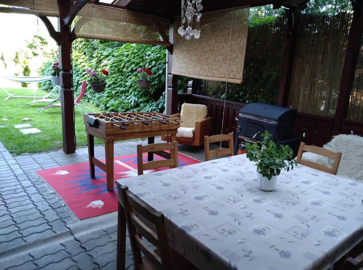 Liliána Vendégház Balatonfůzfő Exterior foto