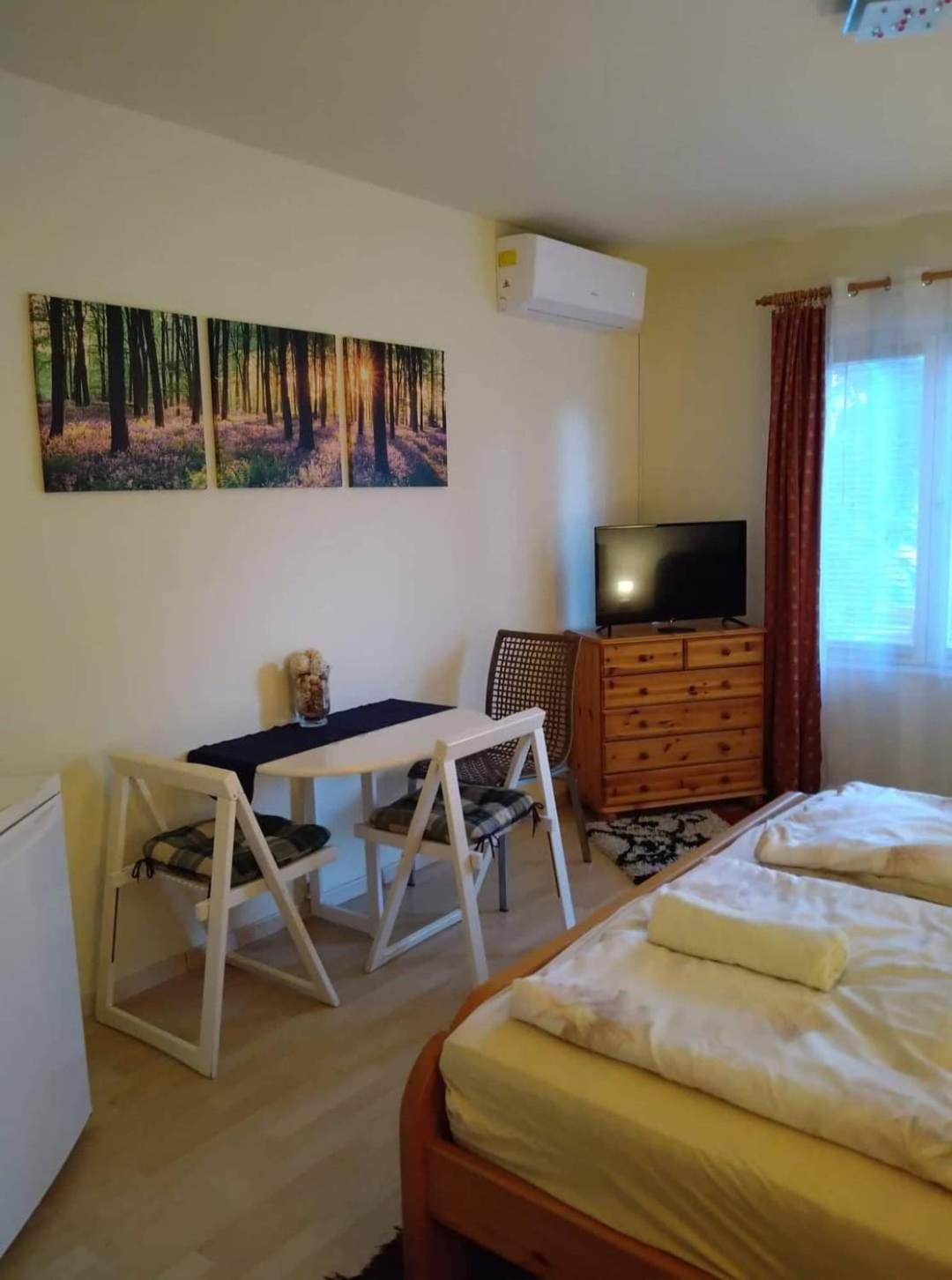 Liliána Vendégház Balatonfůzfő Quarto foto
